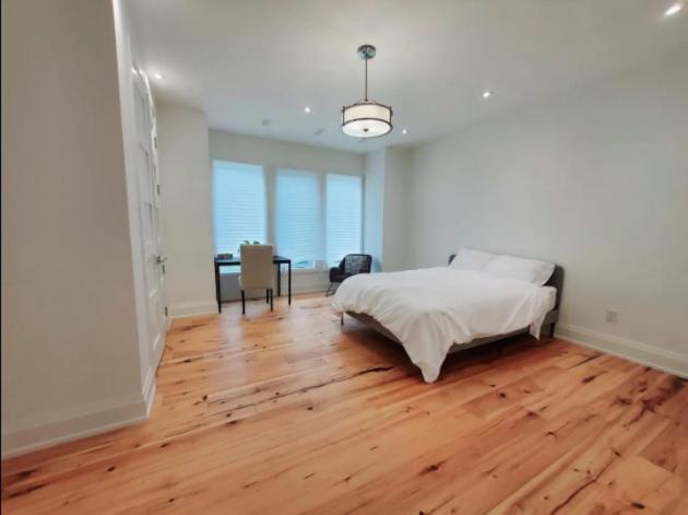 Executive Room In Toronto Next To Yorkdale Shopping Centre Extérieur photo