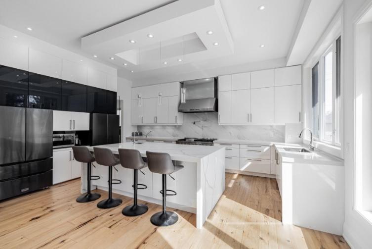 Executive Room In Toronto Next To Yorkdale Shopping Centre Extérieur photo