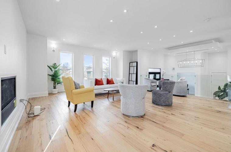 Executive Room In Toronto Next To Yorkdale Shopping Centre Extérieur photo